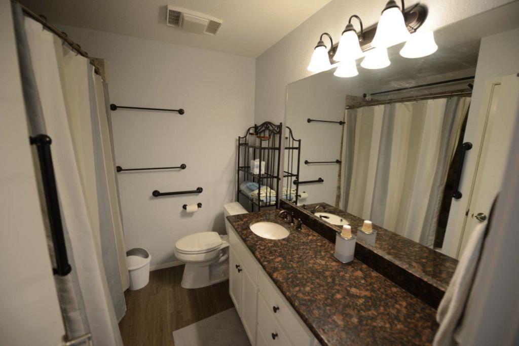 746 E Island Dr Property Photo 22