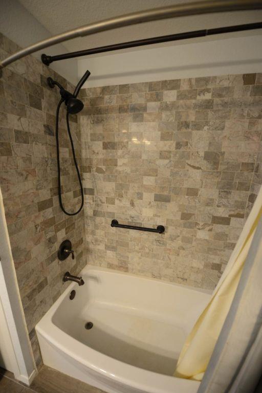 746 E Island Dr Property Photo 23