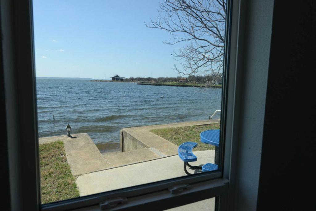 746 E Island Dr Property Photo 30