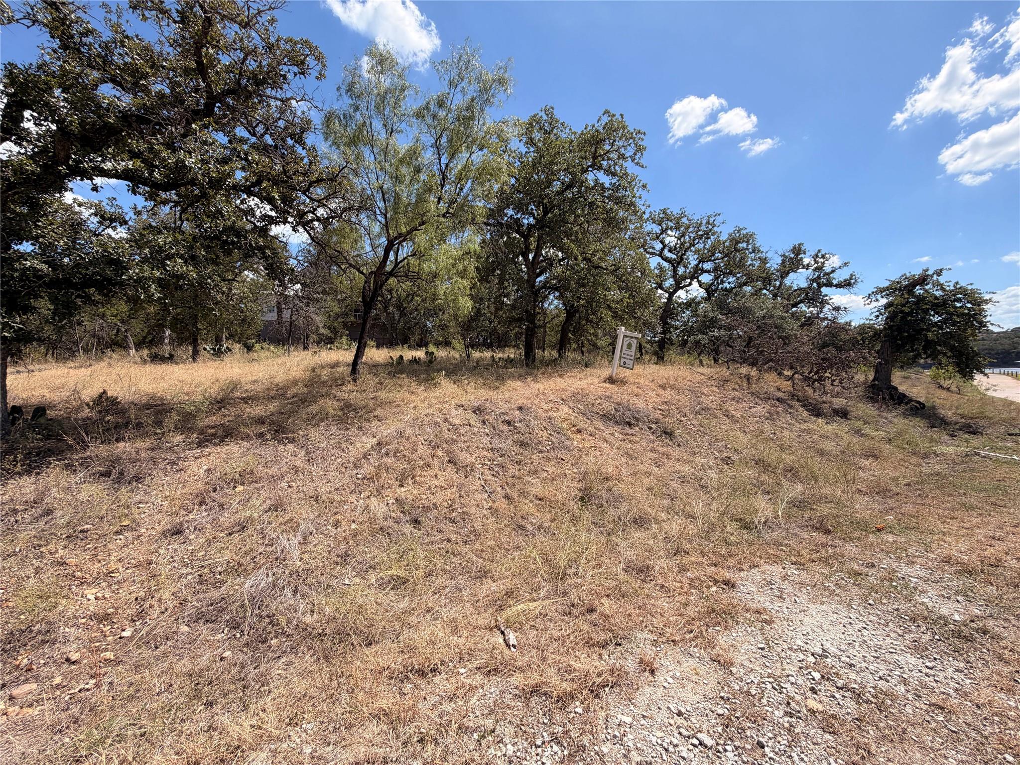 1401 Emerald Rd Property Photo 1