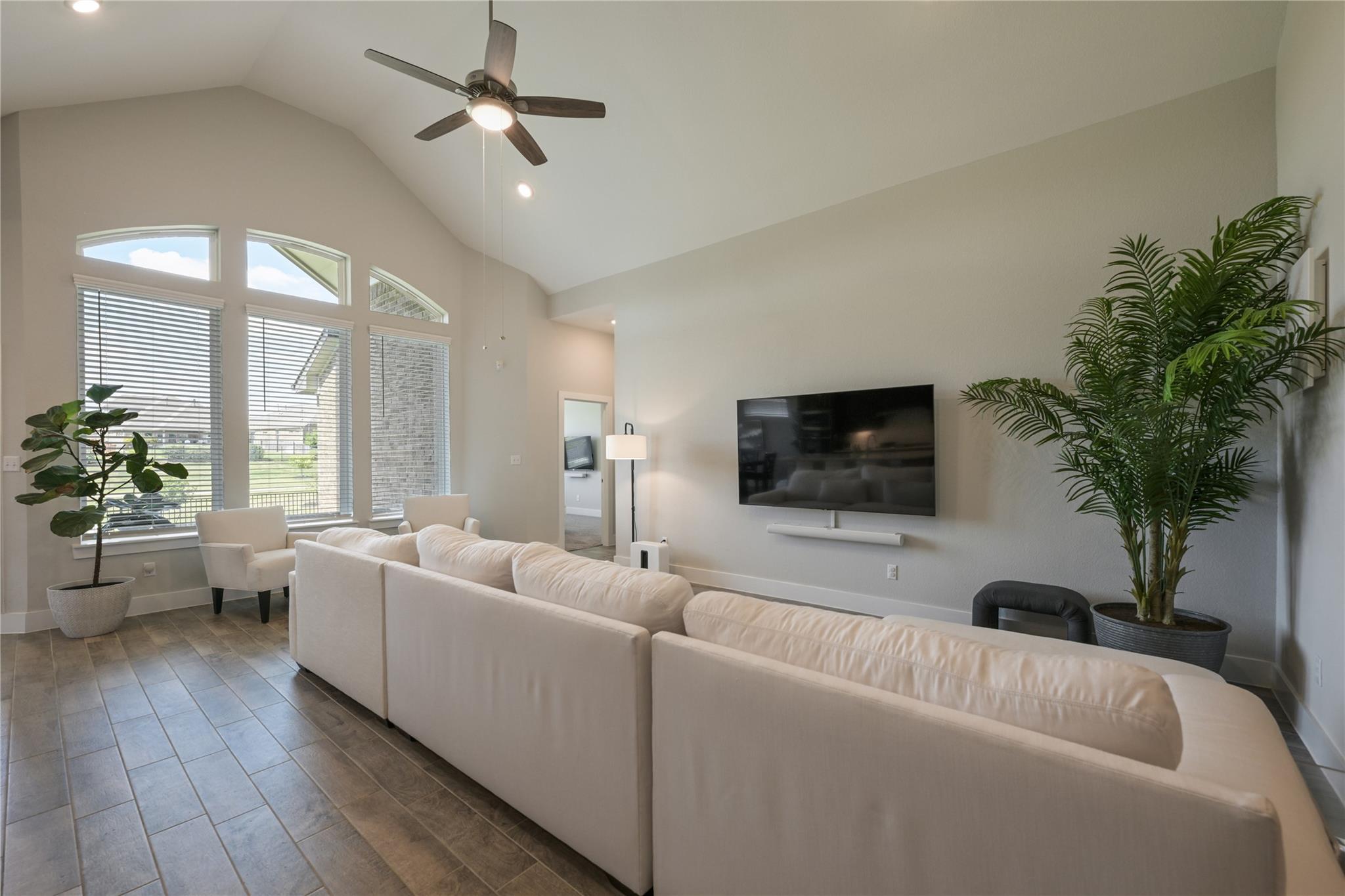 238 Wild Pecan Loop Property Photo 8