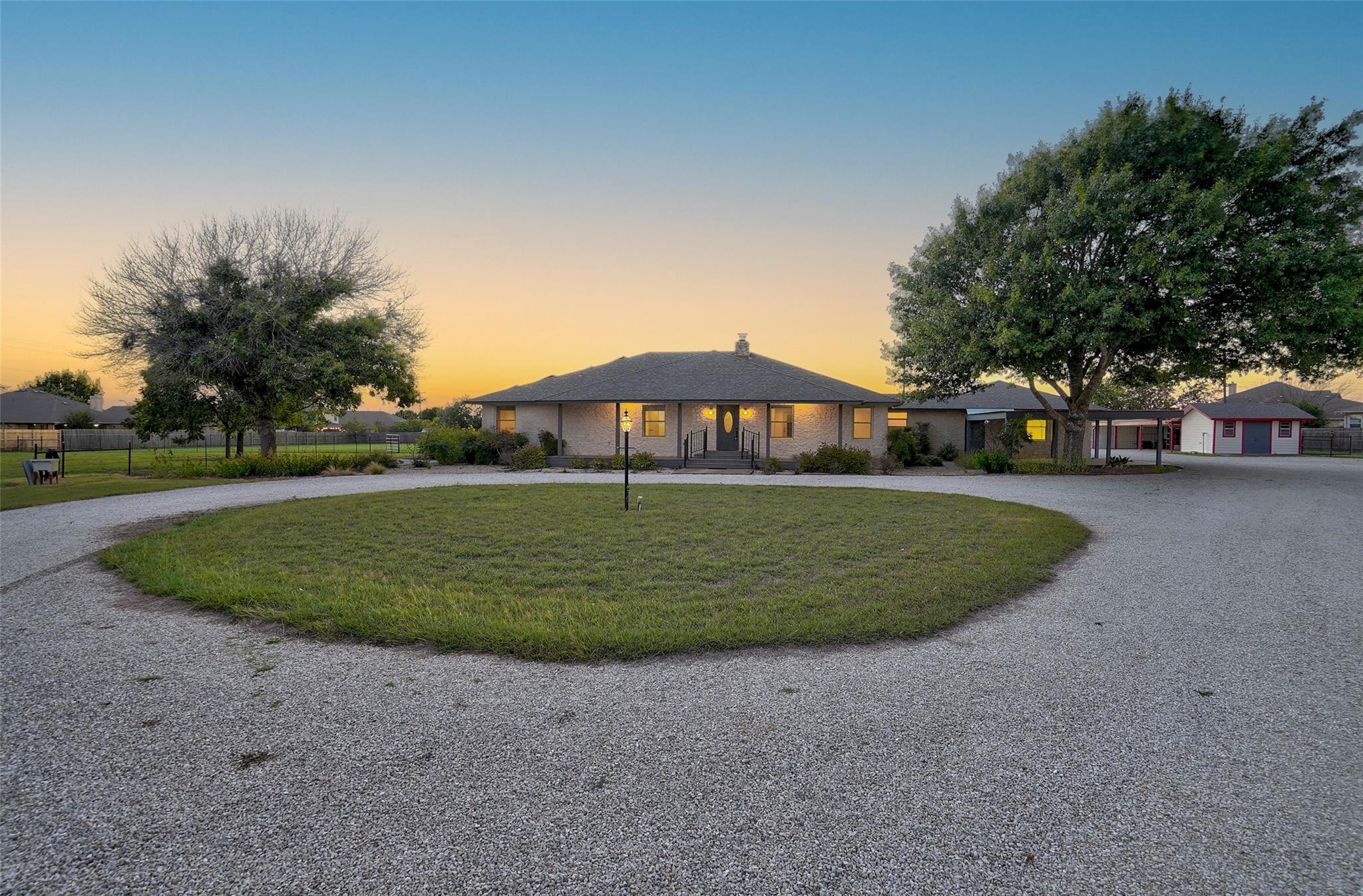800 County Road 117 None Property Photo 1