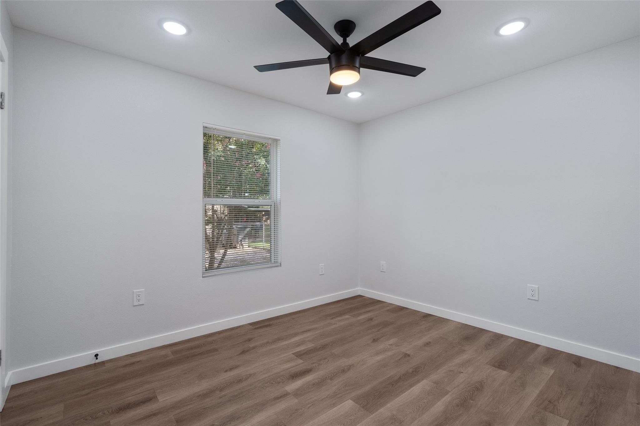 313 Charles St Property Photo 15