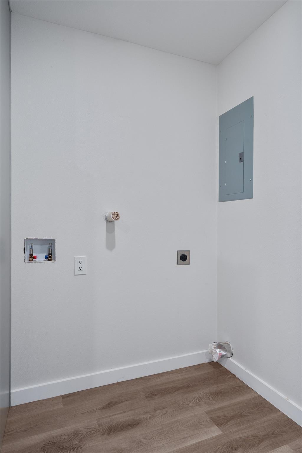 313 Charles St Property Photo 19