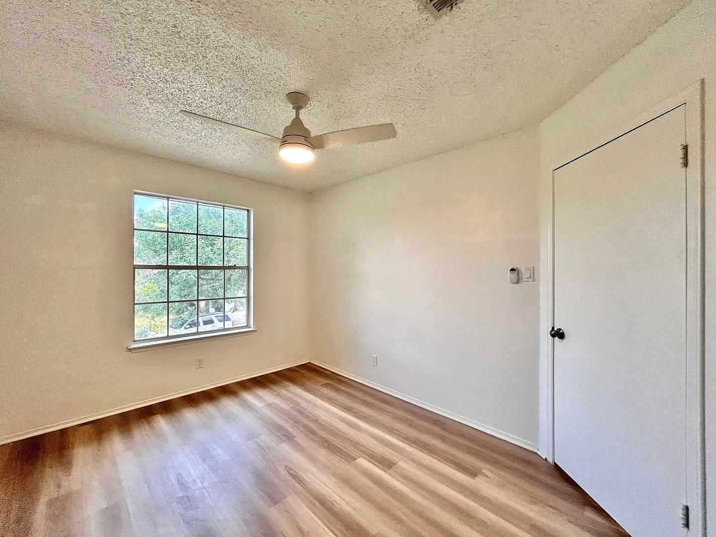 806 Minturn Ln Property Photo 15
