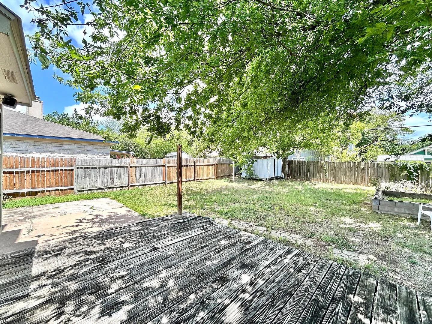 806 Minturn Ln Property Photo 19