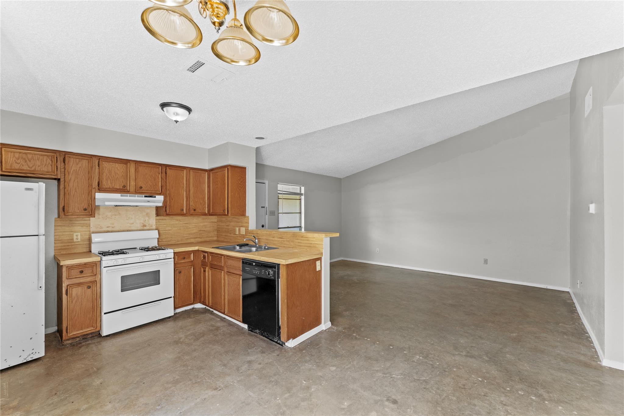 6201 Berkett Cv 2 Property Photo 9