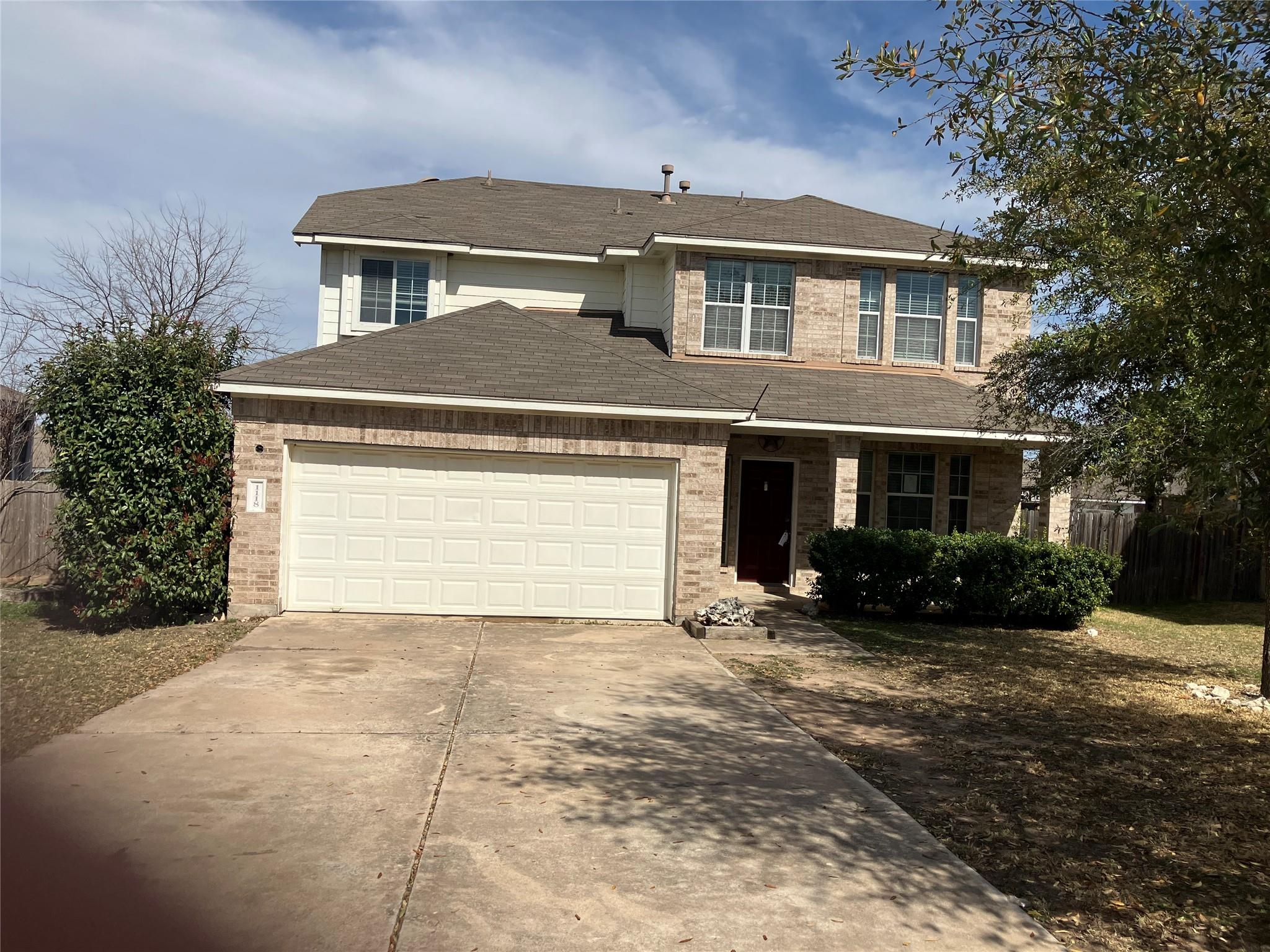 1118 Henderson Dr Property Photo