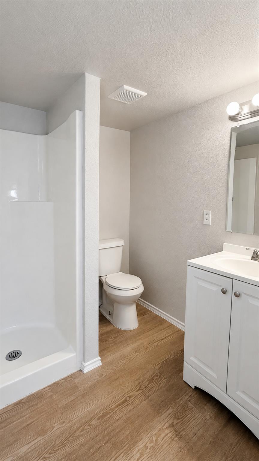 802 Alametos None #b Property Photo 3