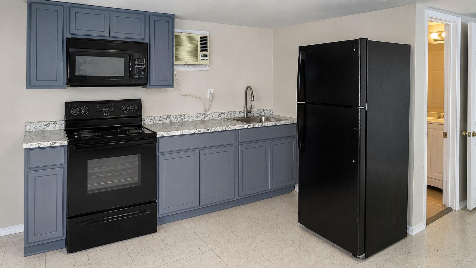 802 Alametos None #b Property Photo 7