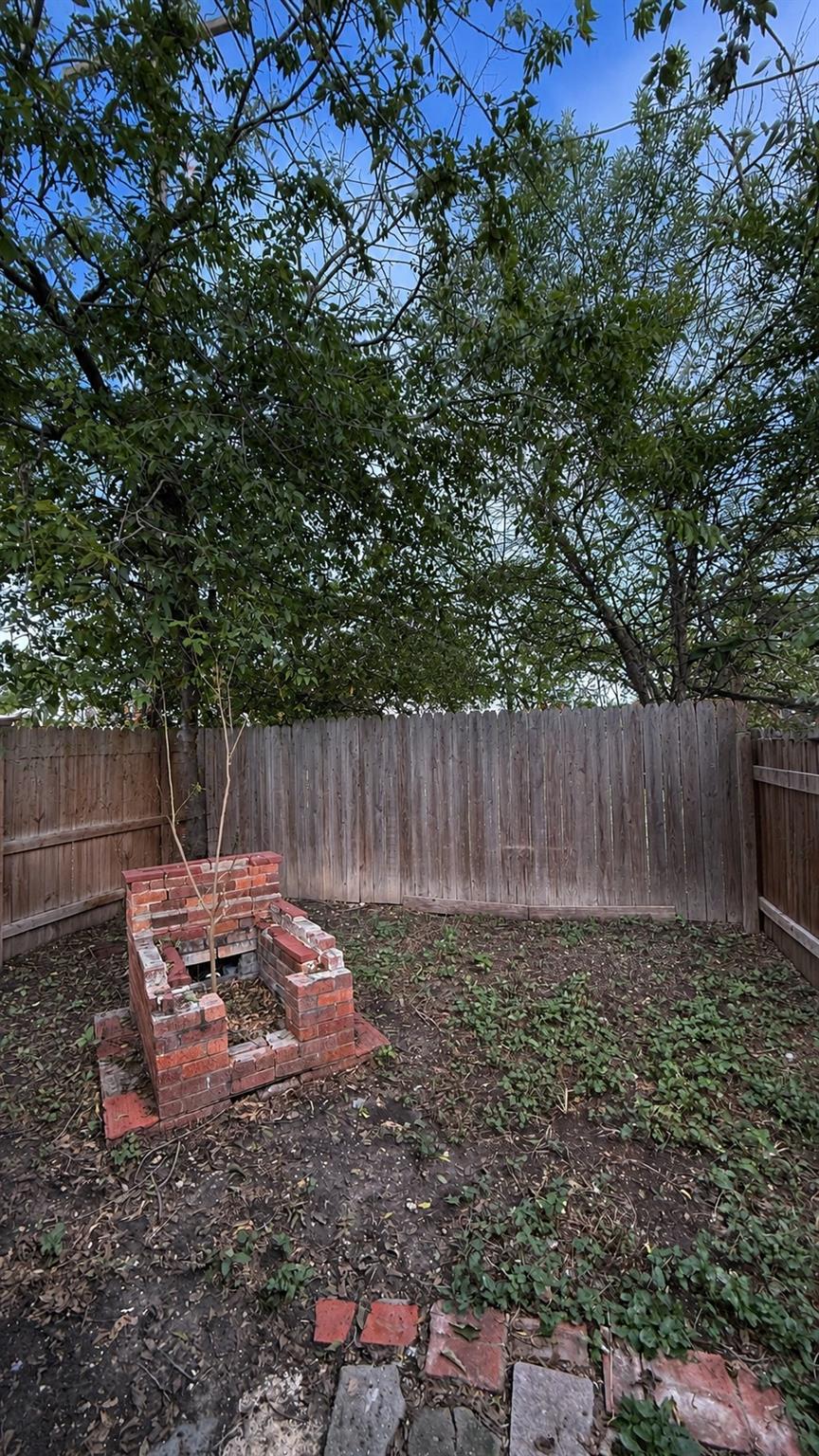 802 Alametos None #b Property Photo 8