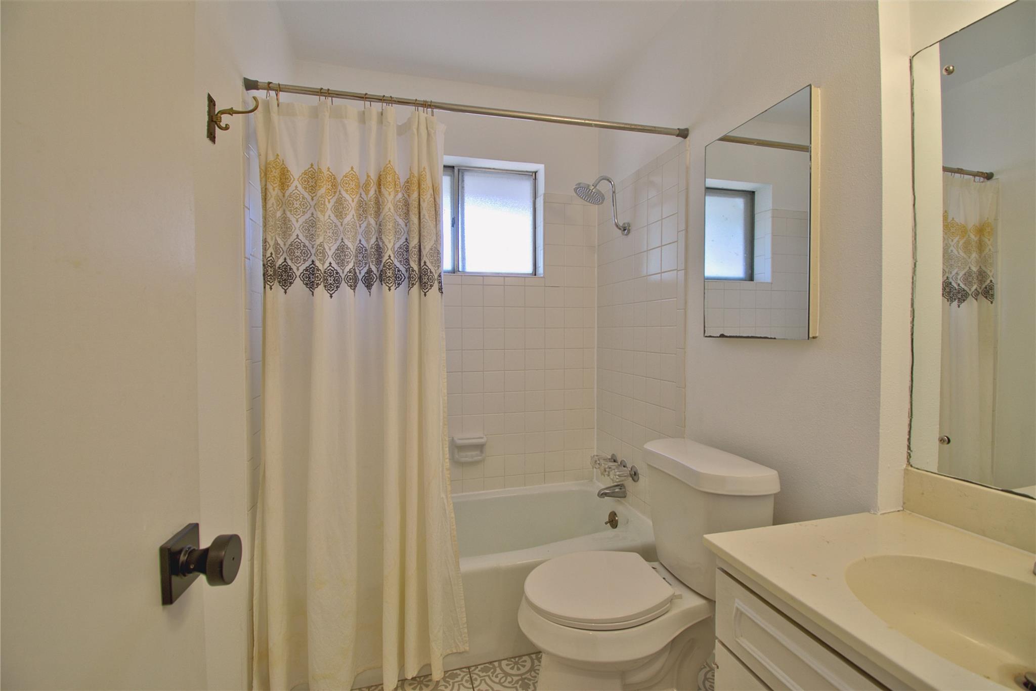 9202 Quail Meadow Dr Property Photo 13