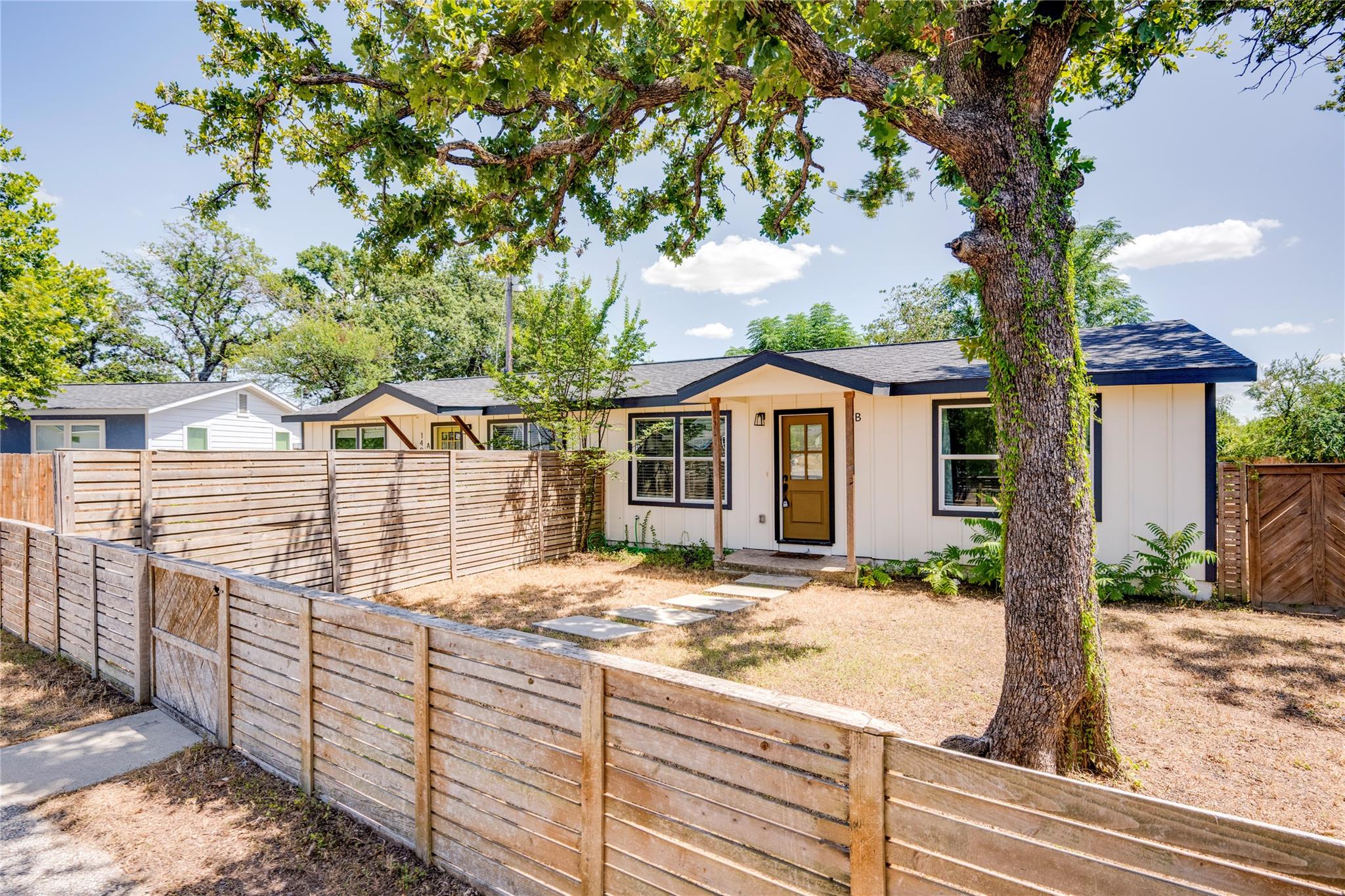 1400 Marcus Pl #b Property Photo 7