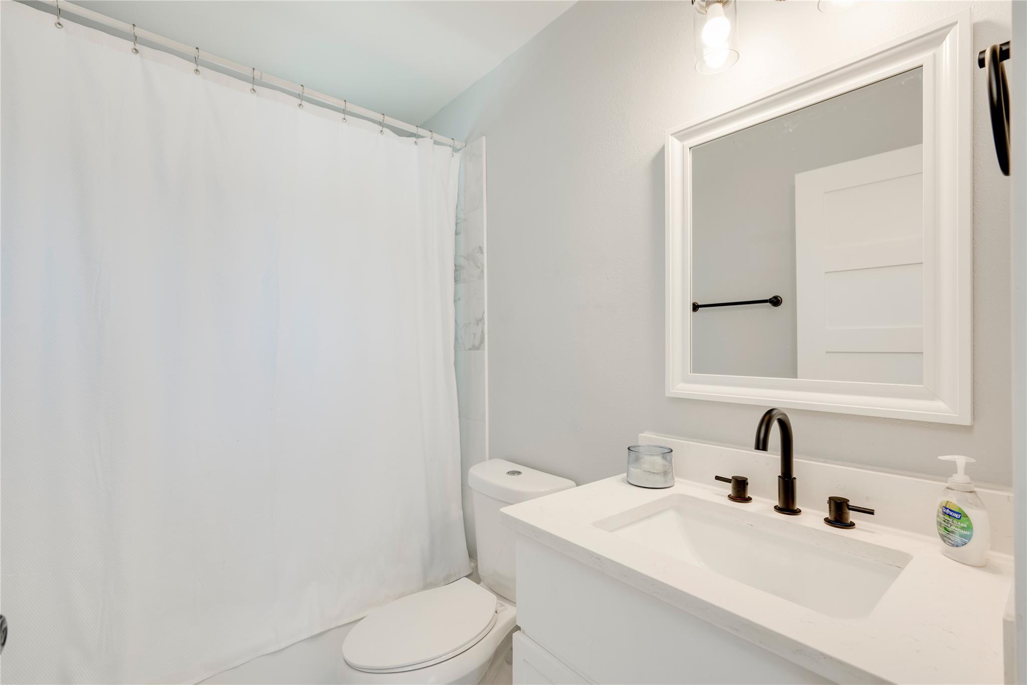 1400 Marcus Pl #b Property Photo 16
