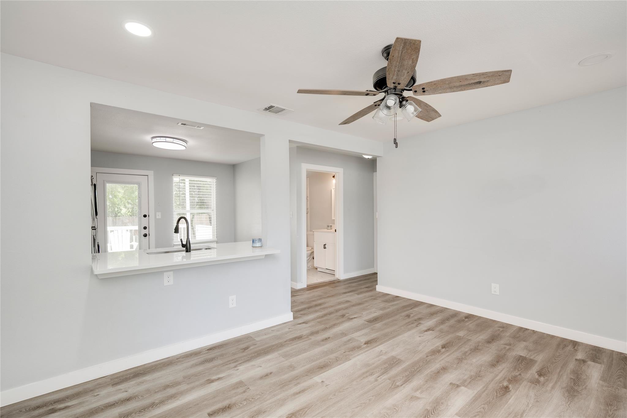 1400 Marcus Pl #b Property Photo 19