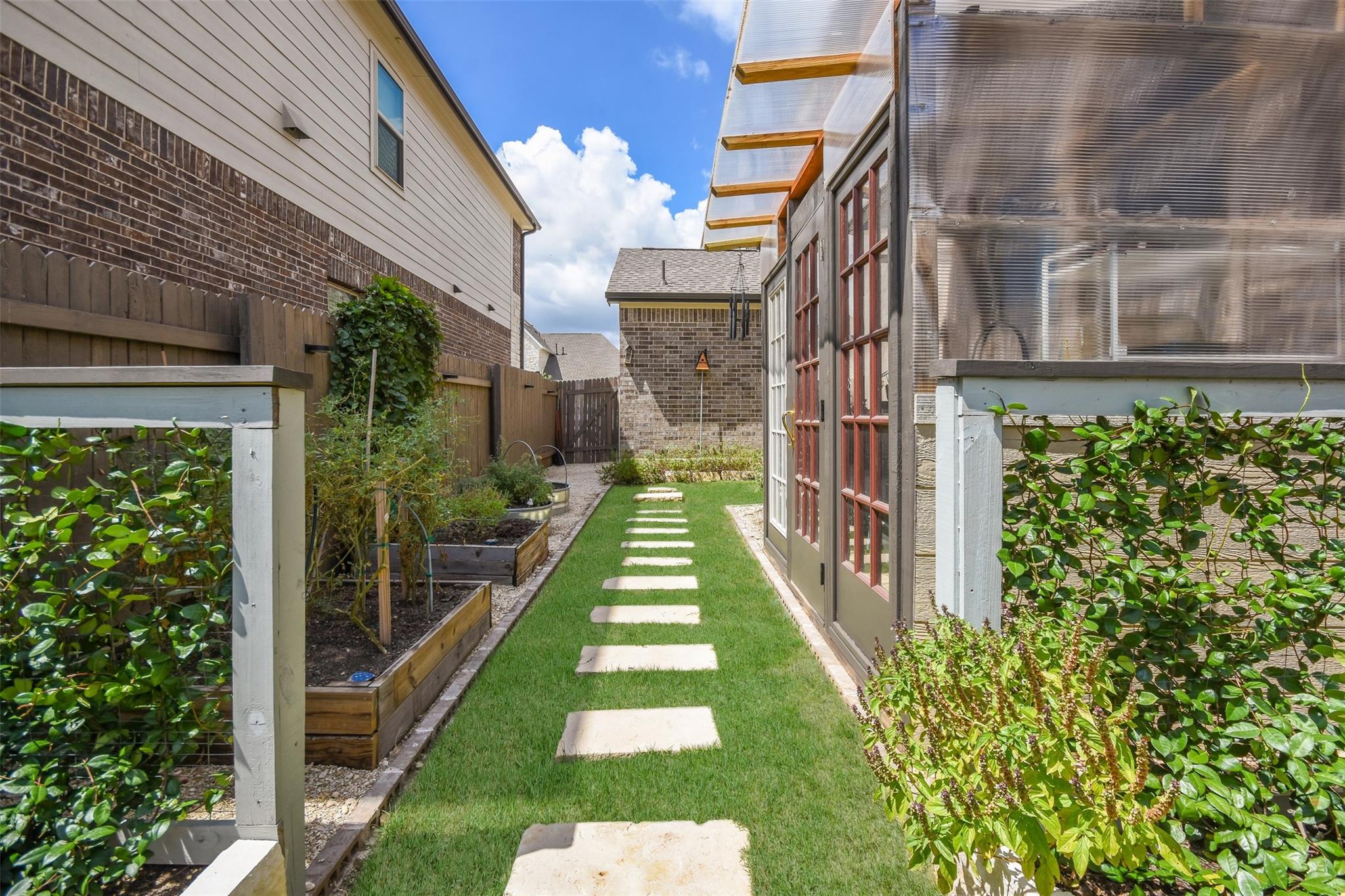 105 Potts St Property Photo 14