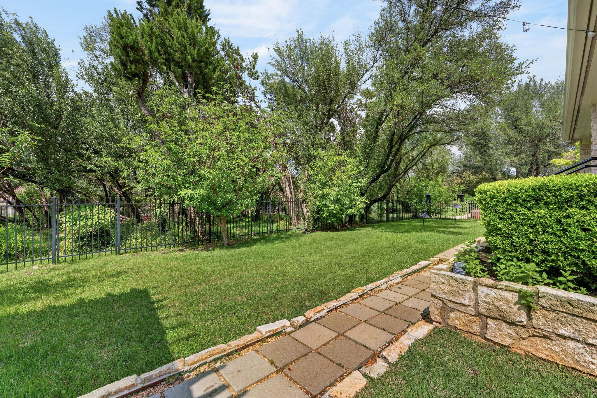 17 Stillmeadow Dr Property Photo 17