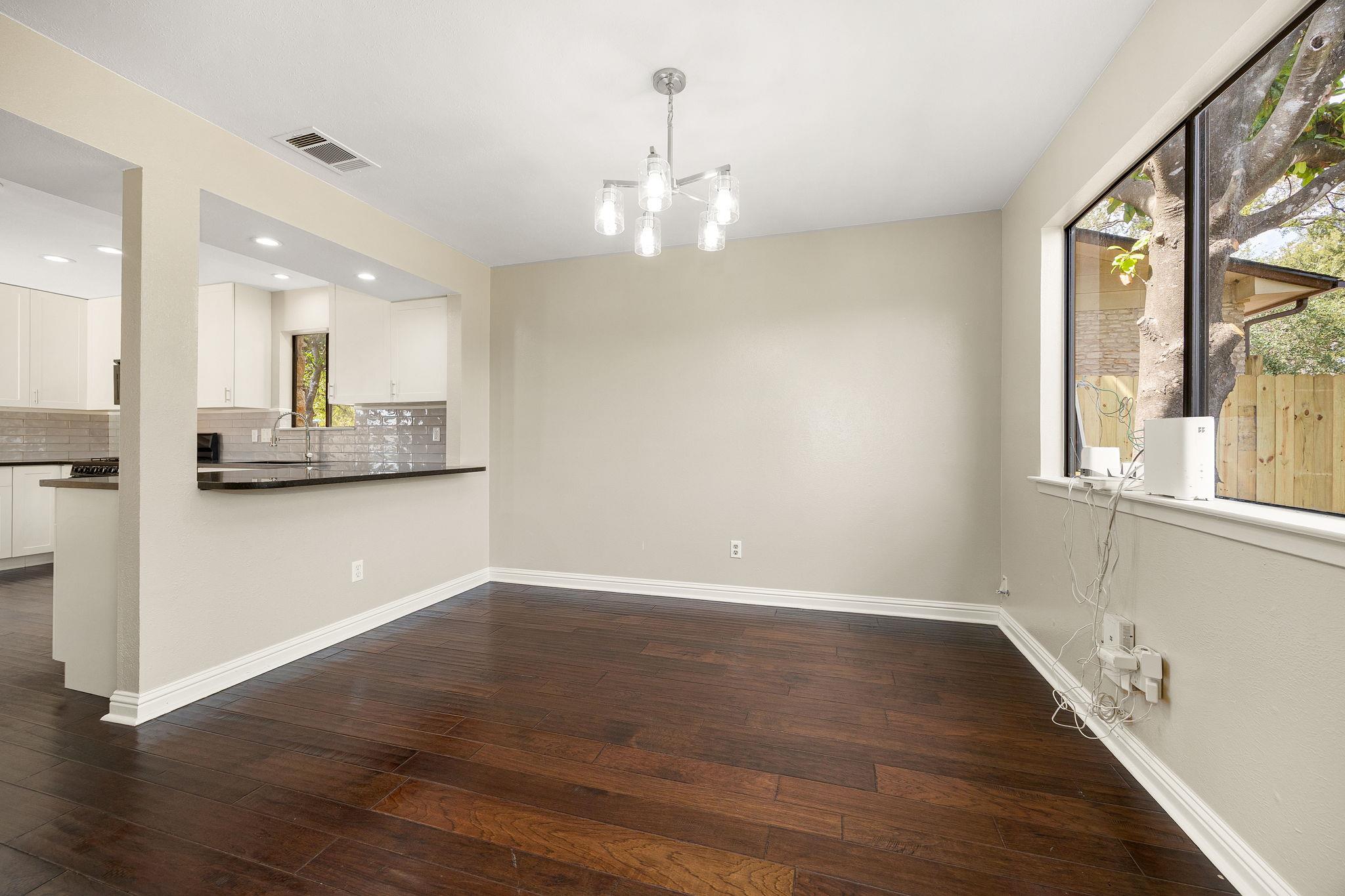10408 Timbercrest Ln Property Photo 10