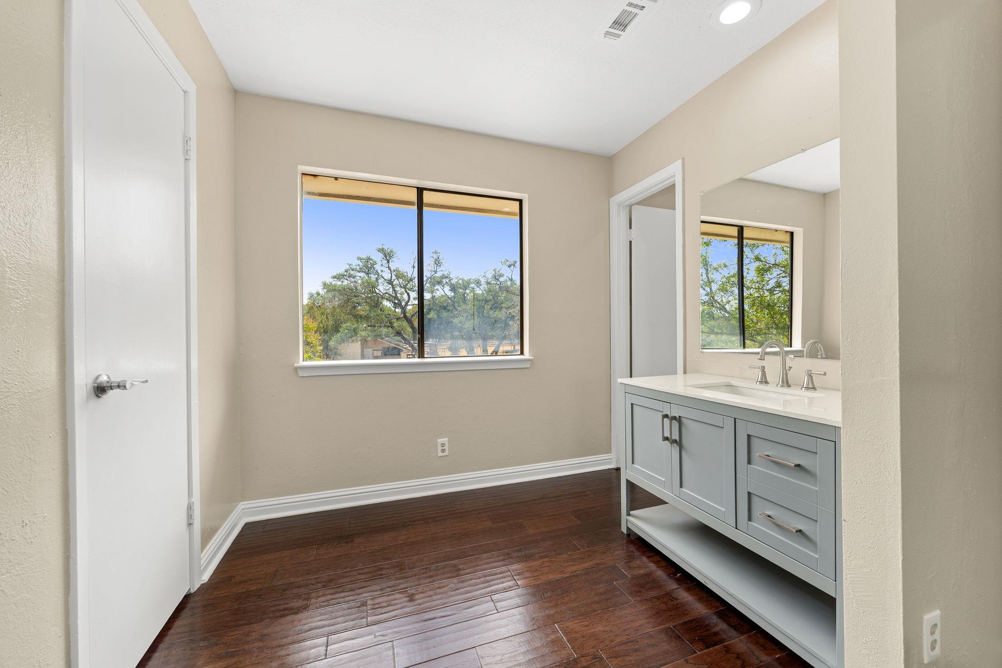 10408 Timbercrest Ln Property Photo 21