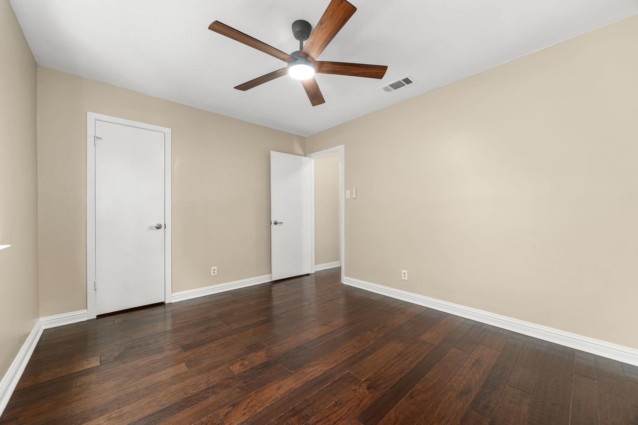 10408 Timbercrest Ln Property Photo 26