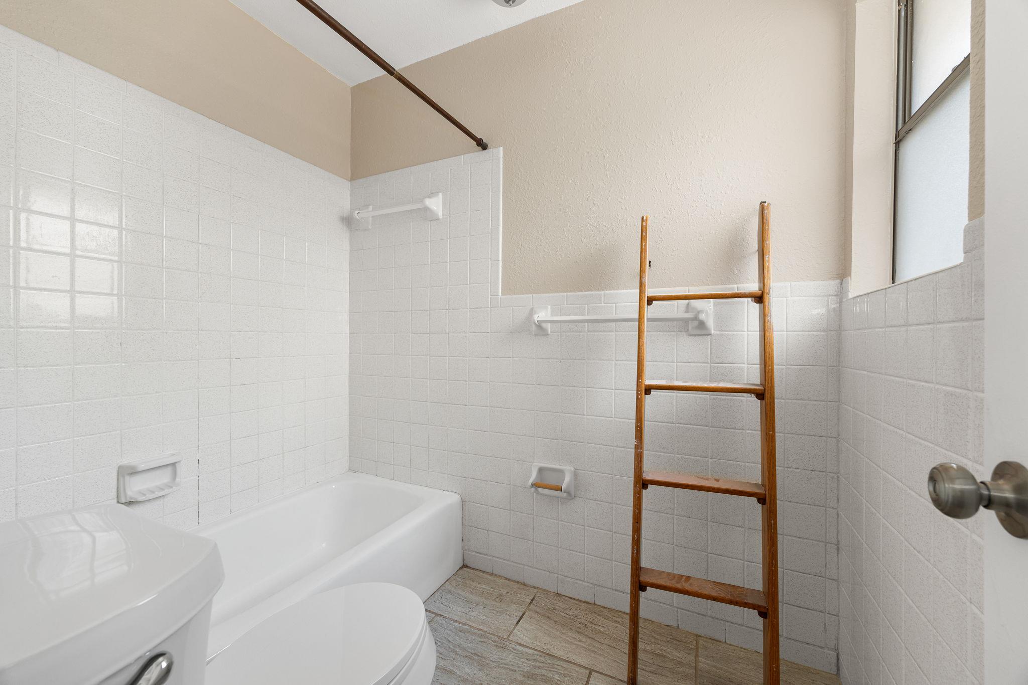 10408 Timbercrest Ln Property Photo 30