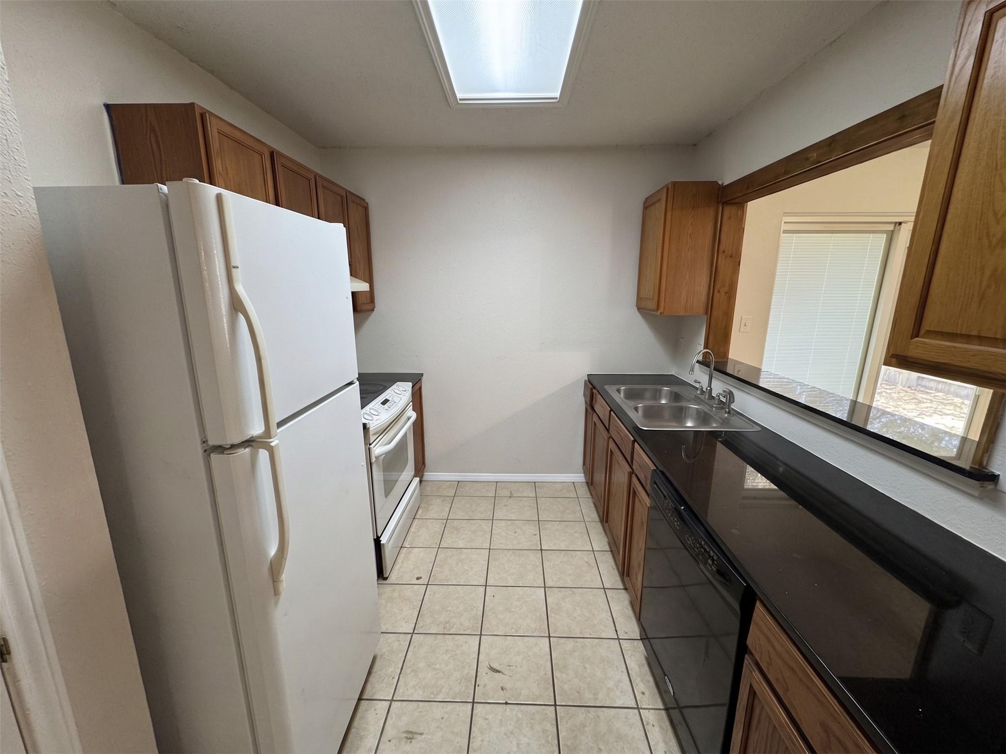 800 Oregon St Property Photo 7