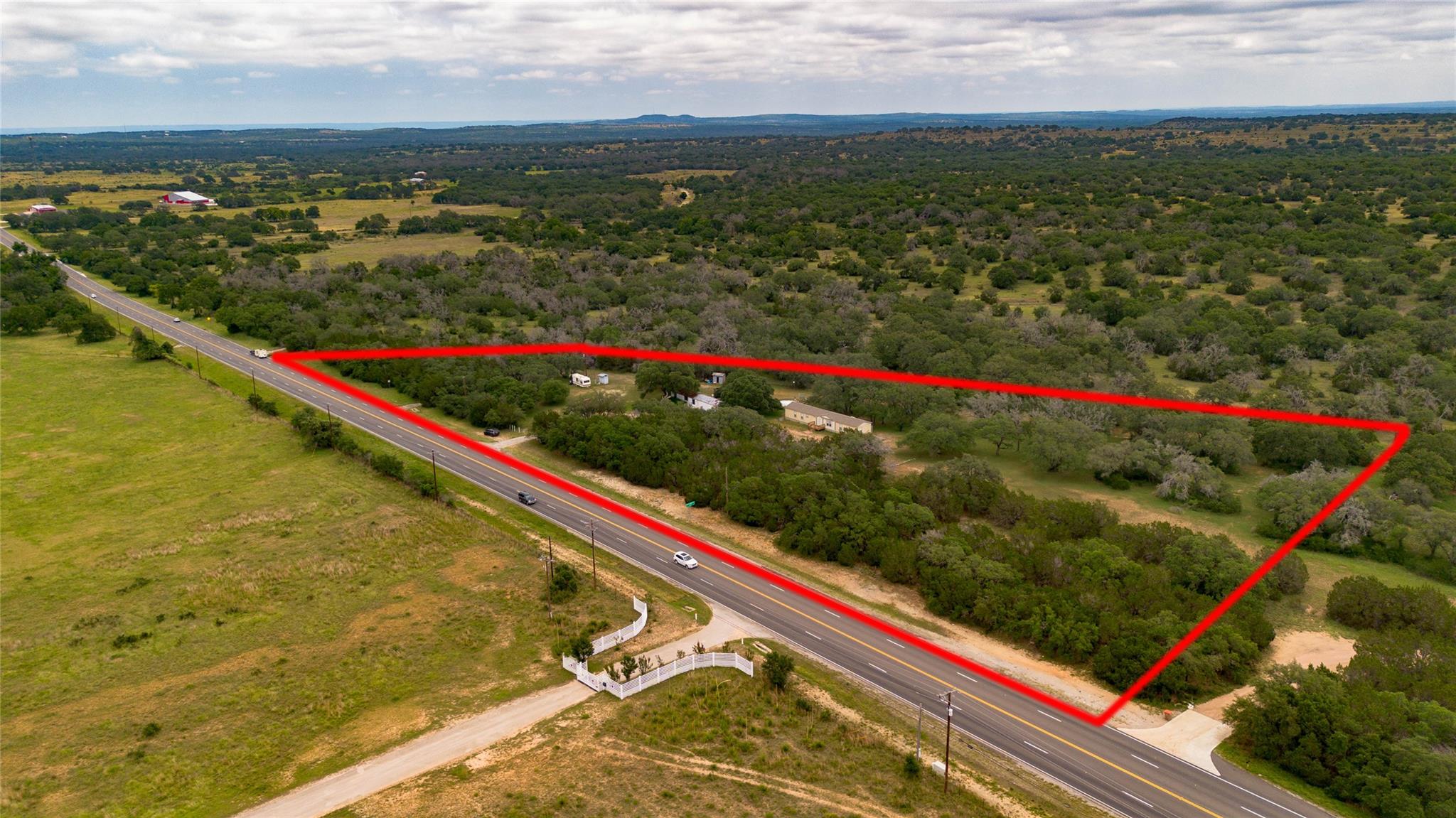 7824 N Us Highway 281 None Property Photo 1
