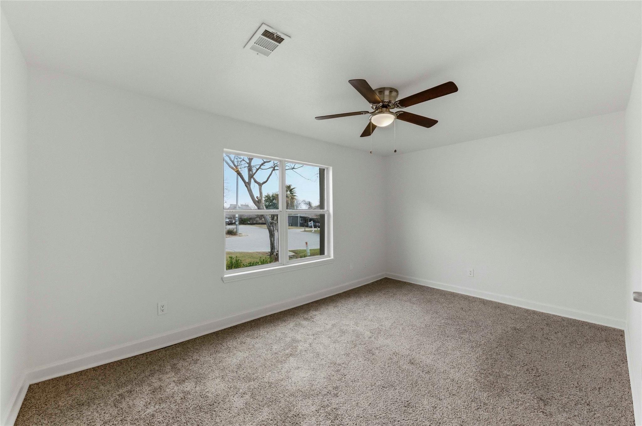 1909 Crooked Ln Property Photo 19