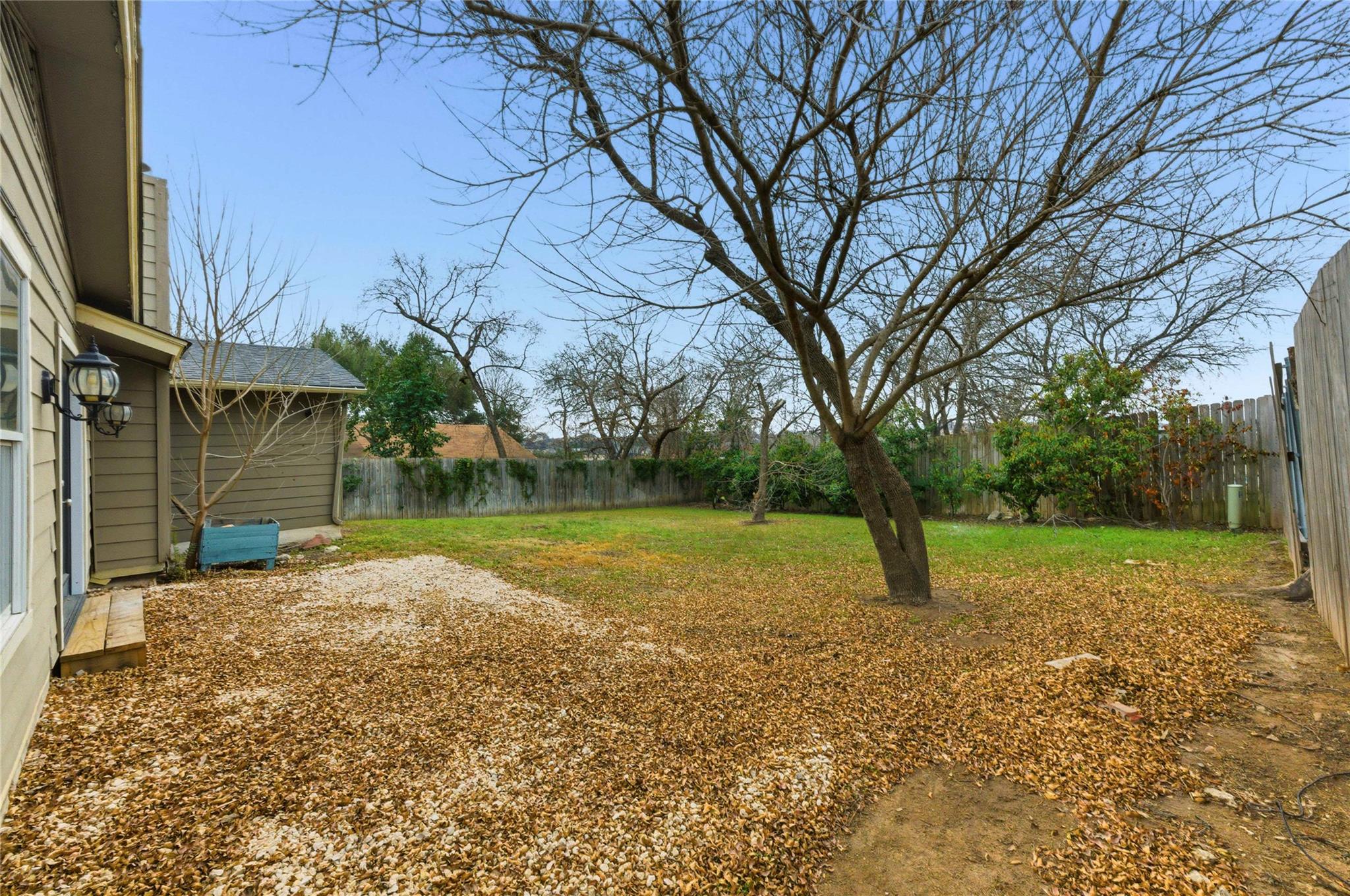1909 Crooked Ln Property Photo 23