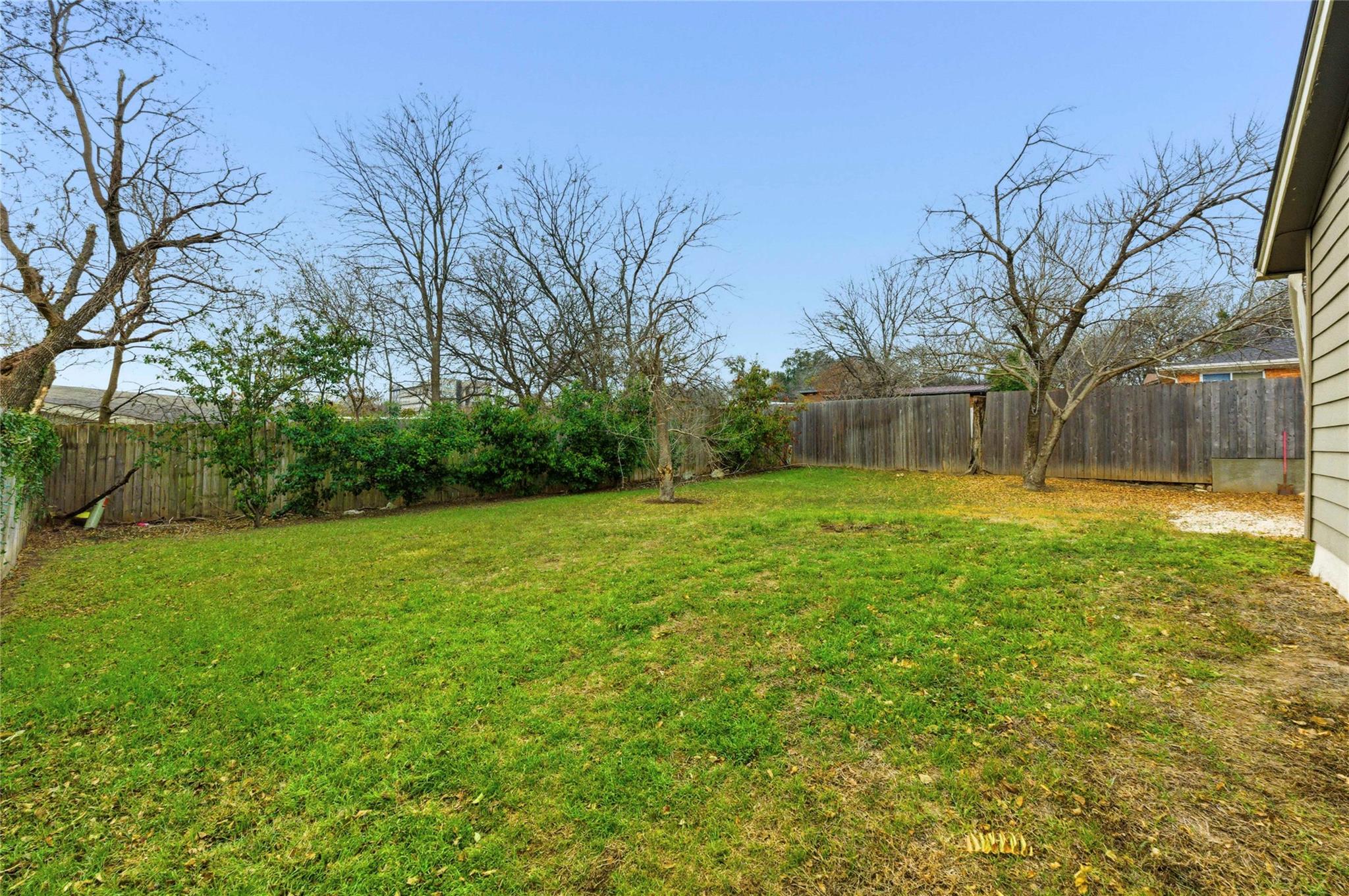 1909 Crooked Ln Property Photo 26
