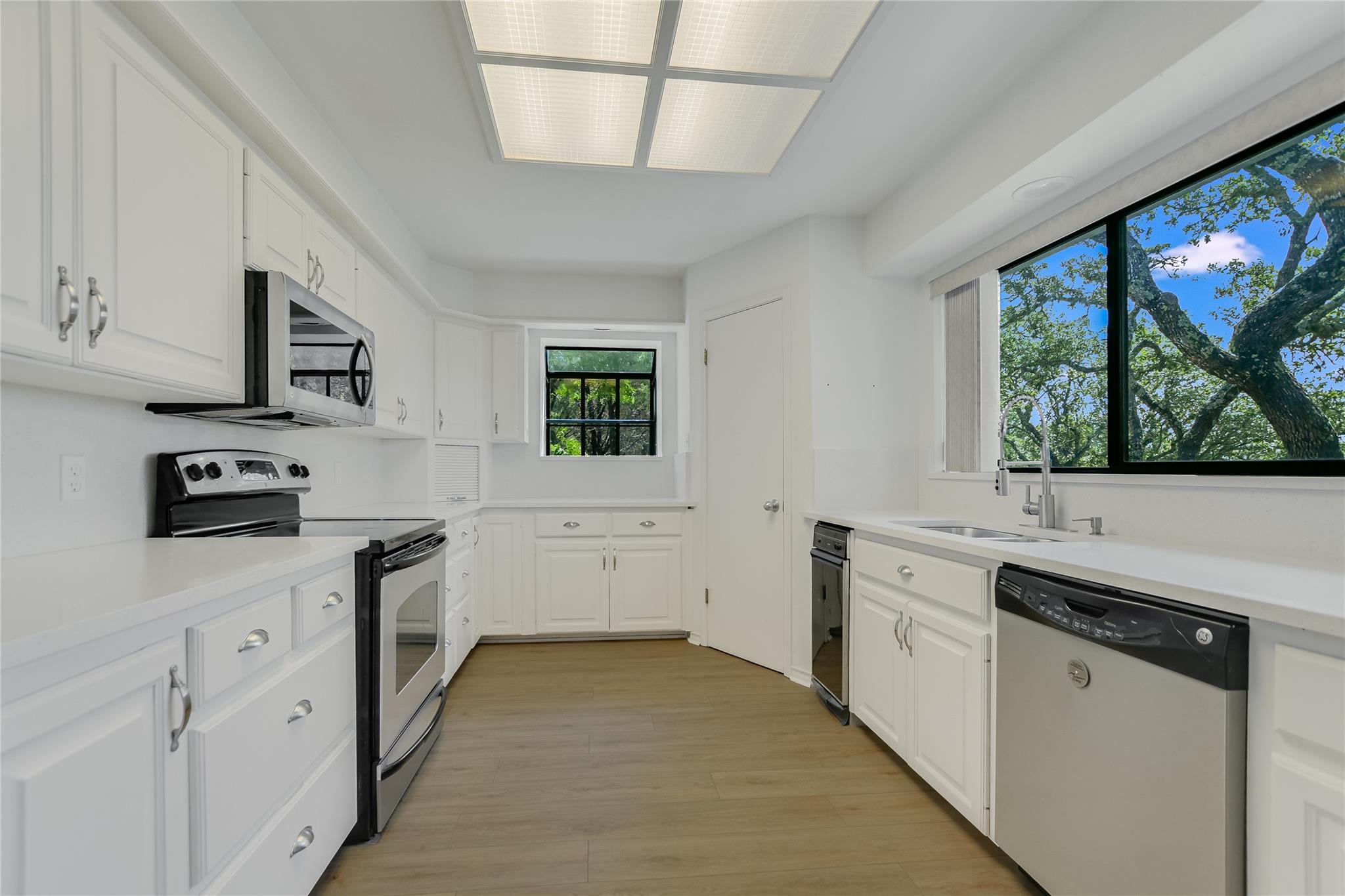 264 Hill Country Trl Property Photo 10