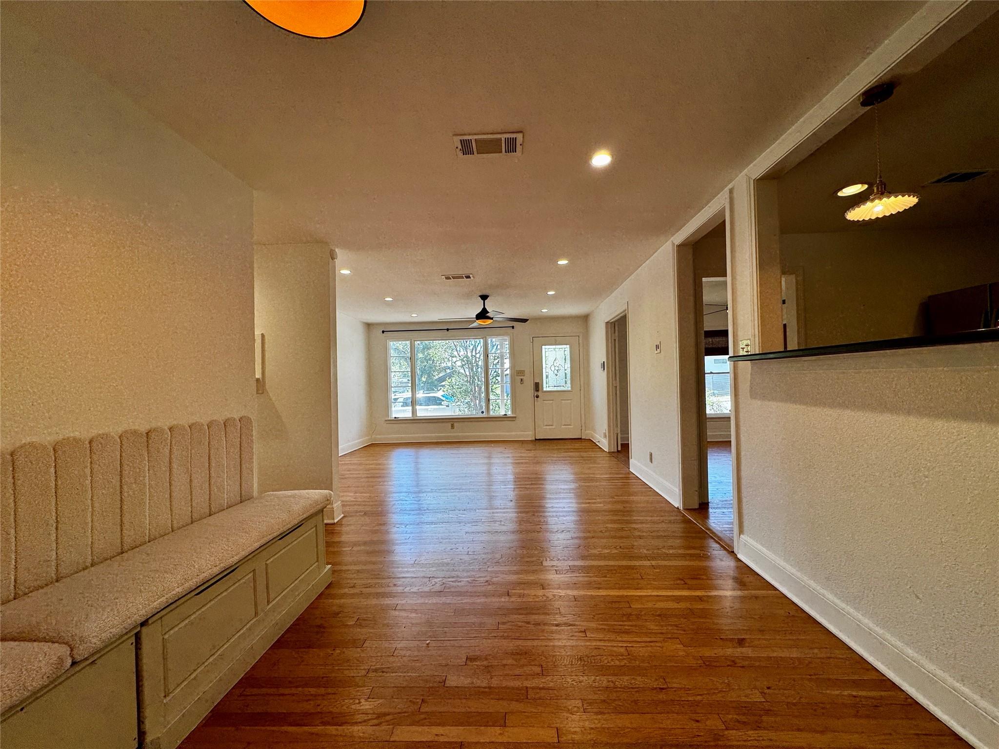 2012 De Verne St Property Photo 15