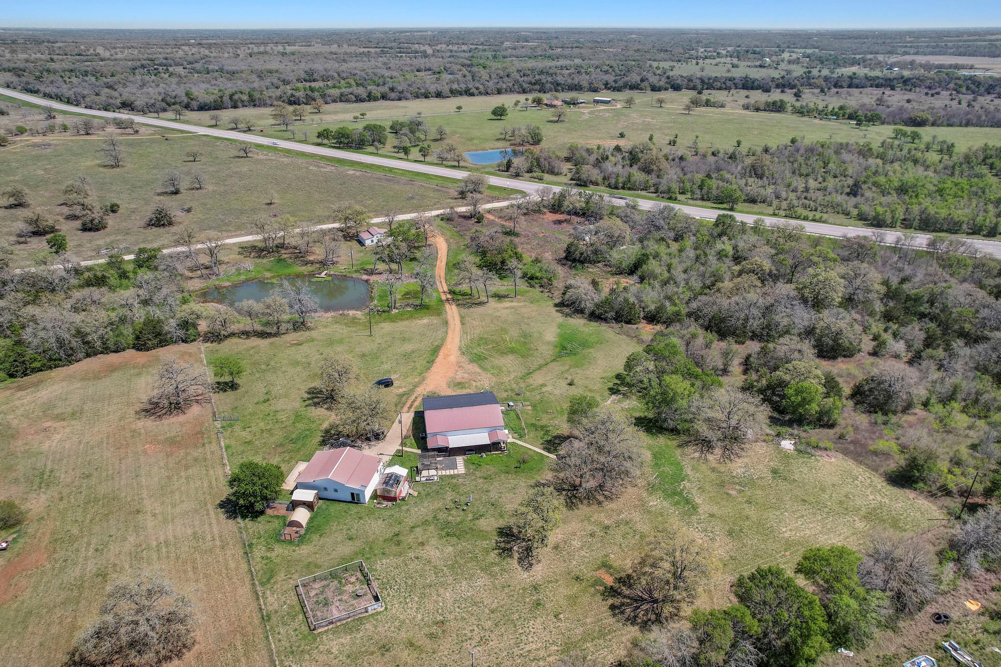 1025 County Road 454 Property Photo 4