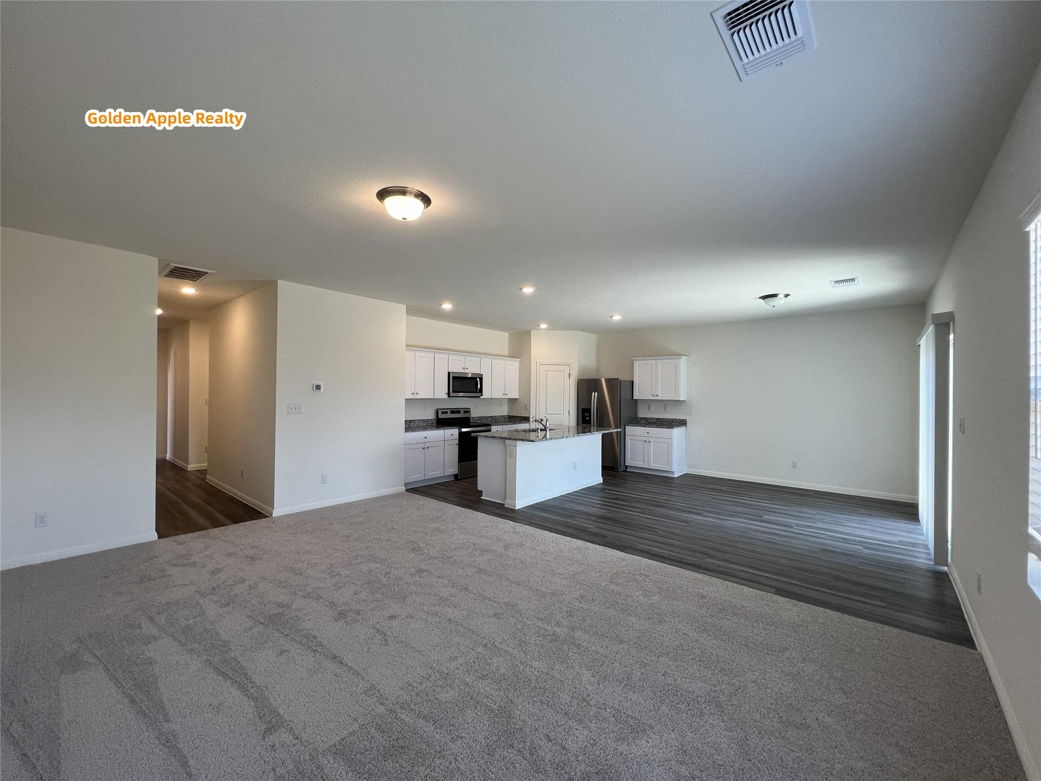103 Gray Fox Loop Property Photo 2