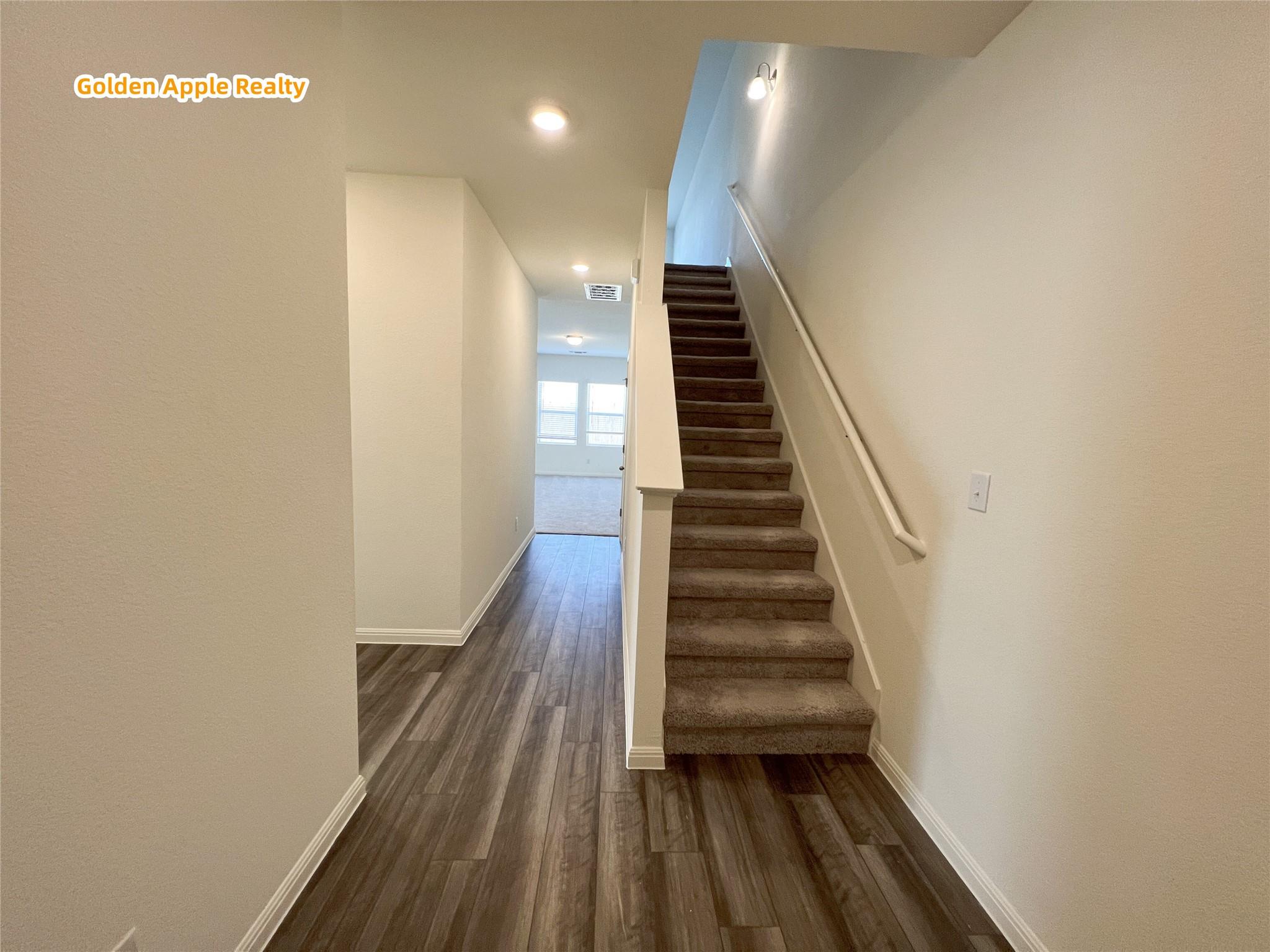 103 Gray Fox Loop Property Photo 6