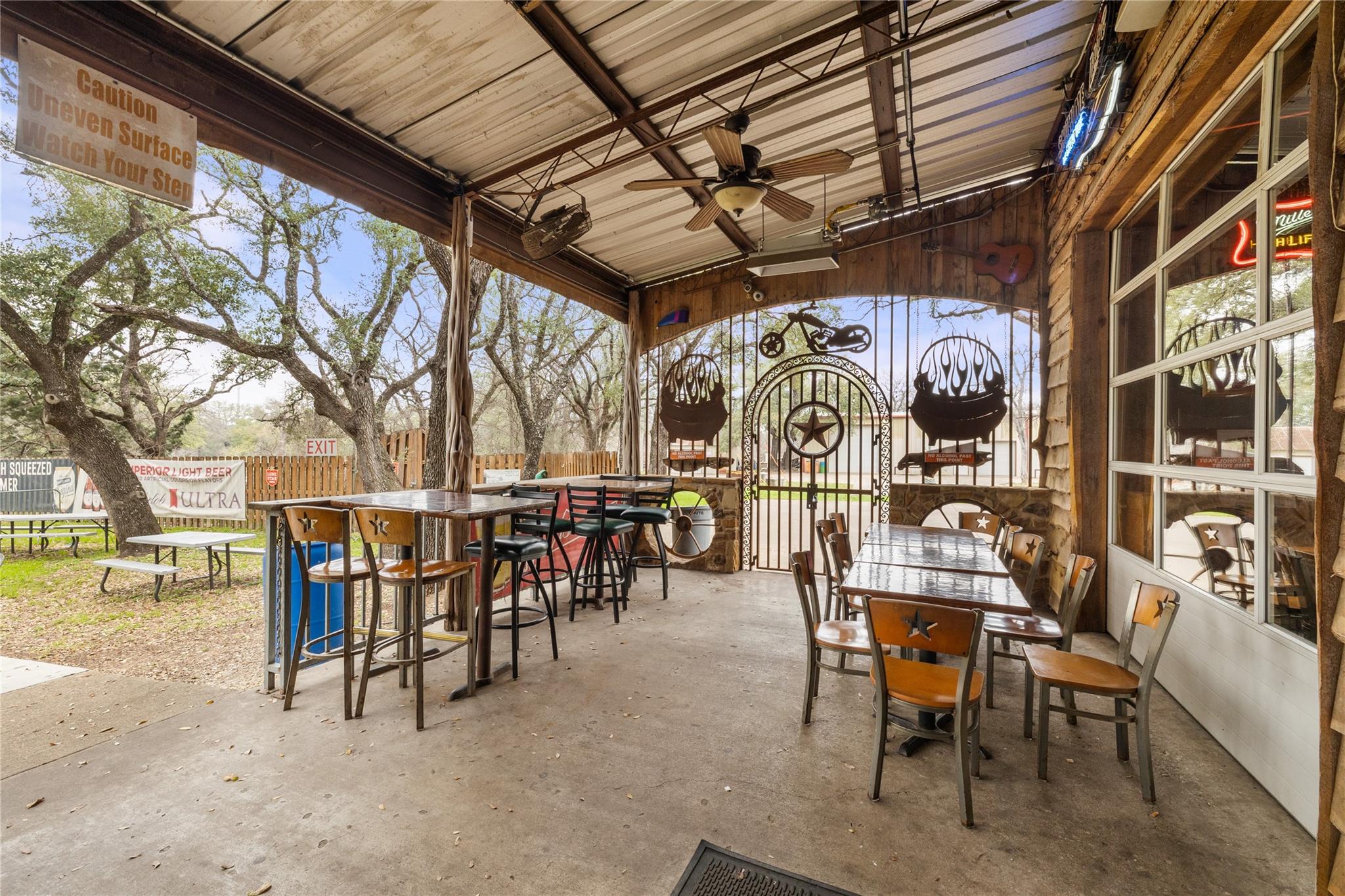 1515 N Ih 35 None Property Photo 19