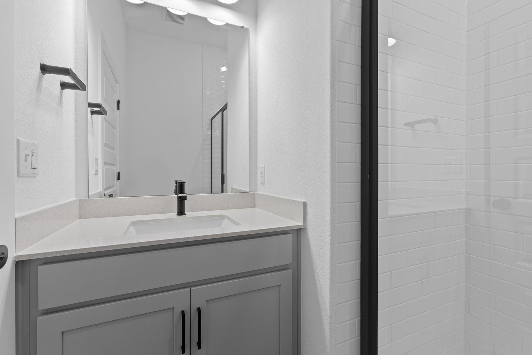 5904 Comanche Moon Trl Property Photo 12