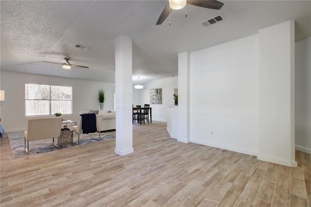 1502 Mayapple St Property Photo 8