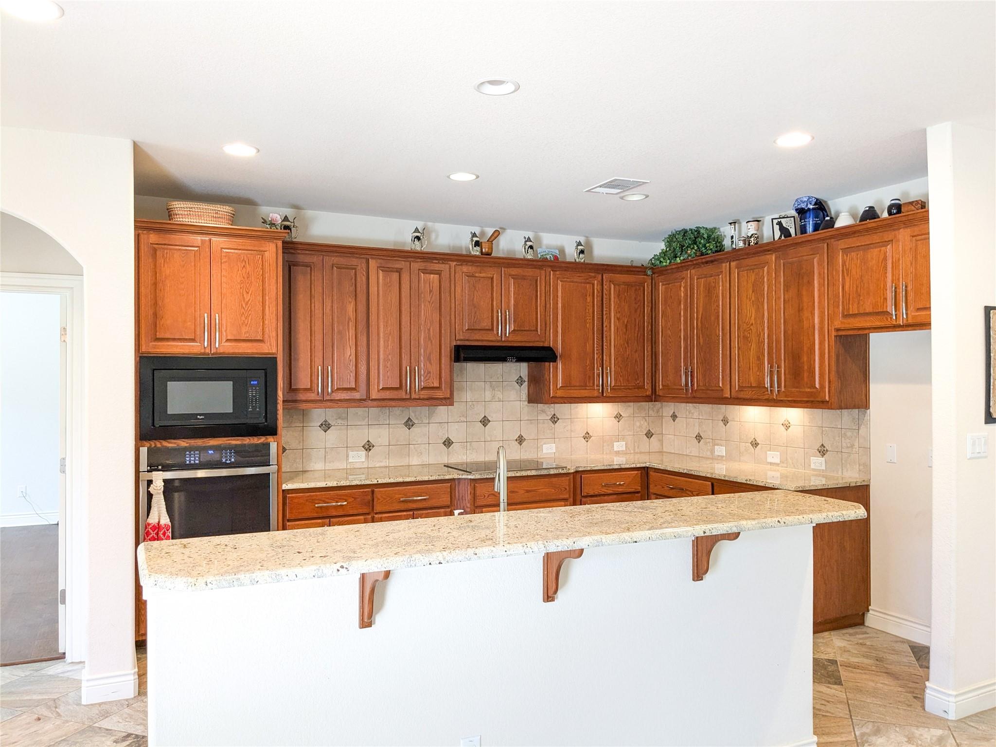818 Caprock Canyon Trl Property Photo 15