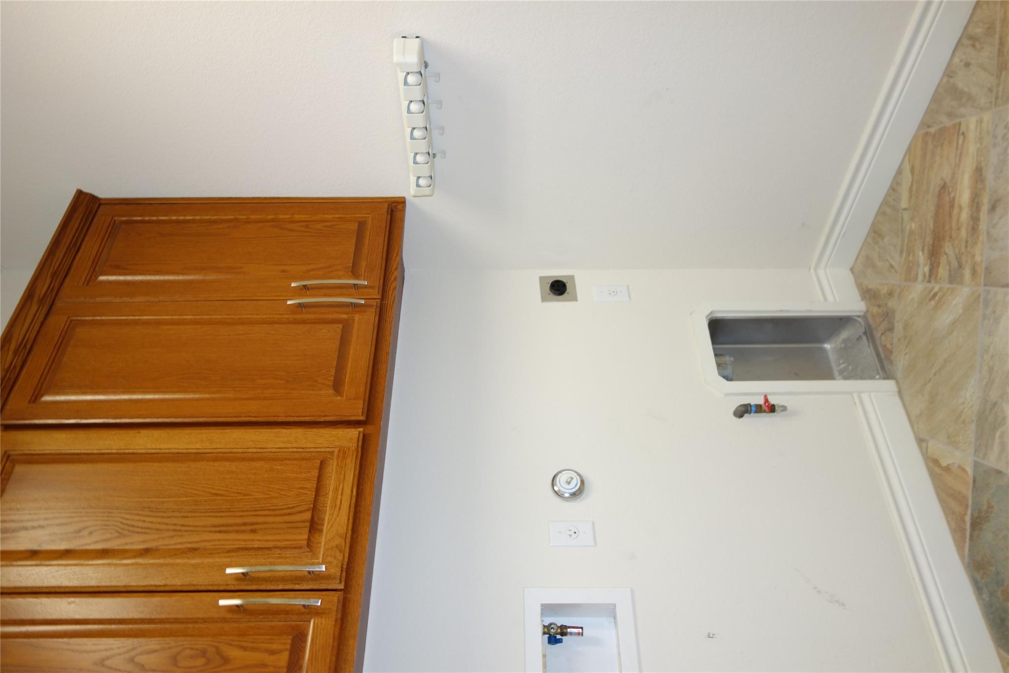 818 Caprock Canyon Trl Property Photo 35