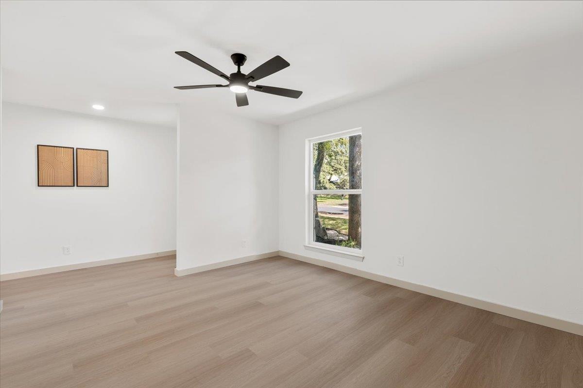 12006 Trianon Ln Property Photo 7