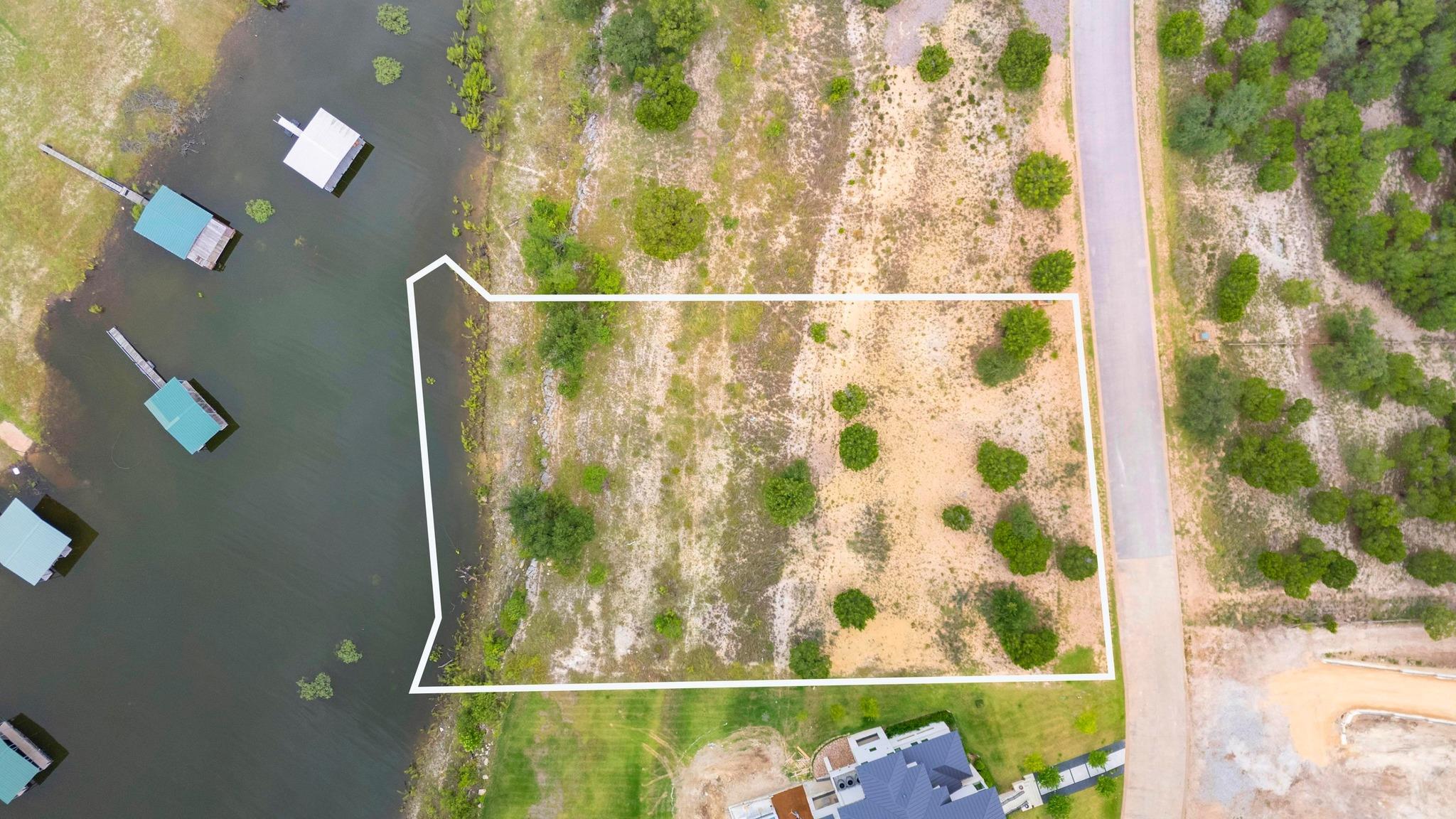 1901 Valentino Cv Property Photo 4