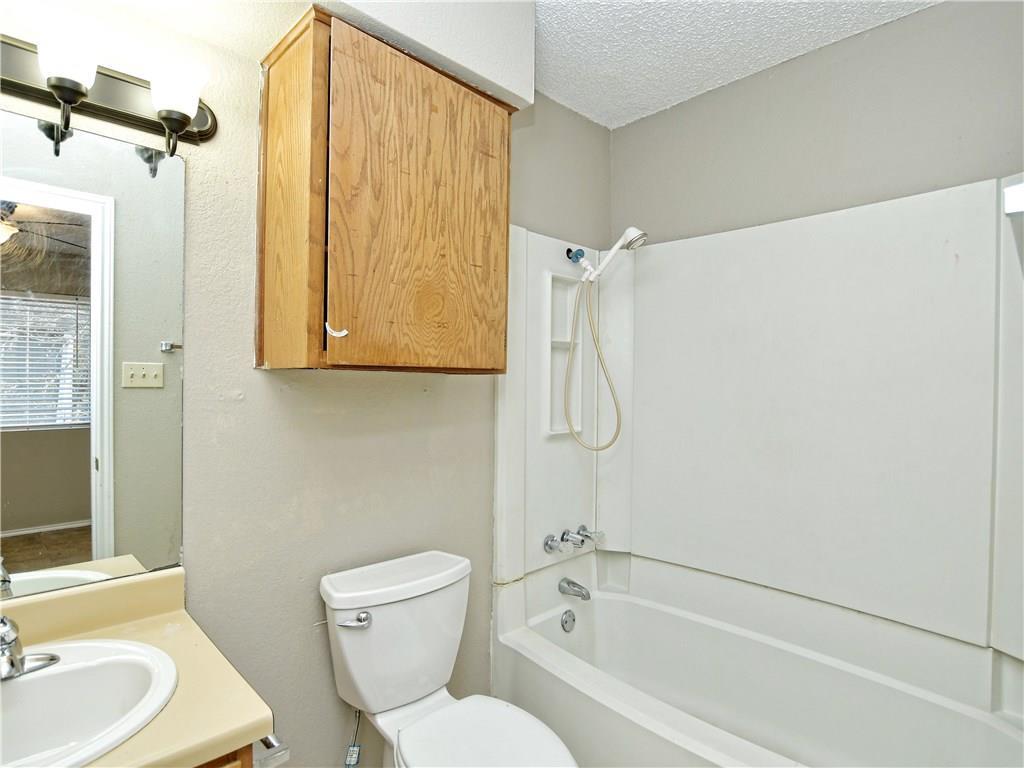 5401 Spring Meadow Rd #b Property Photo 13