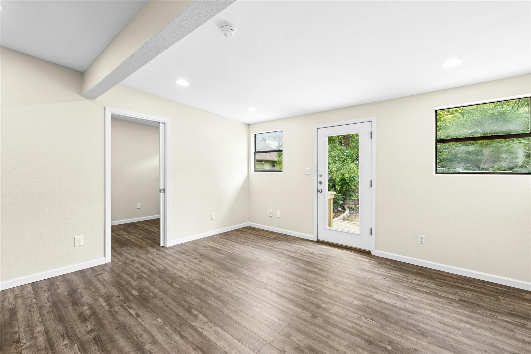 904 Philco Dr #b Property Photo 10
