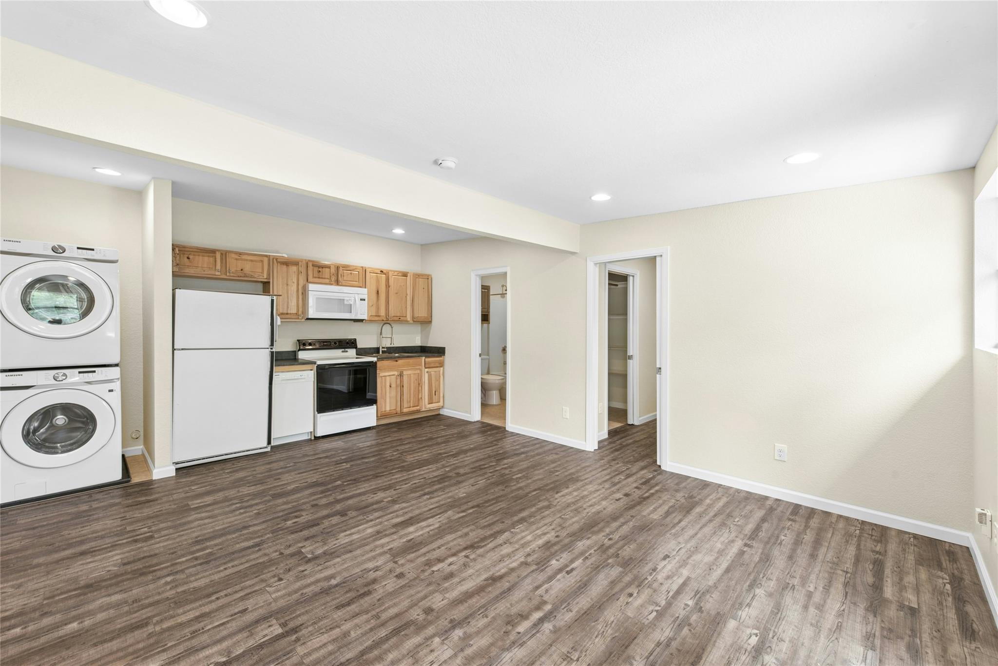 904 Philco Dr #b Property Photo 11