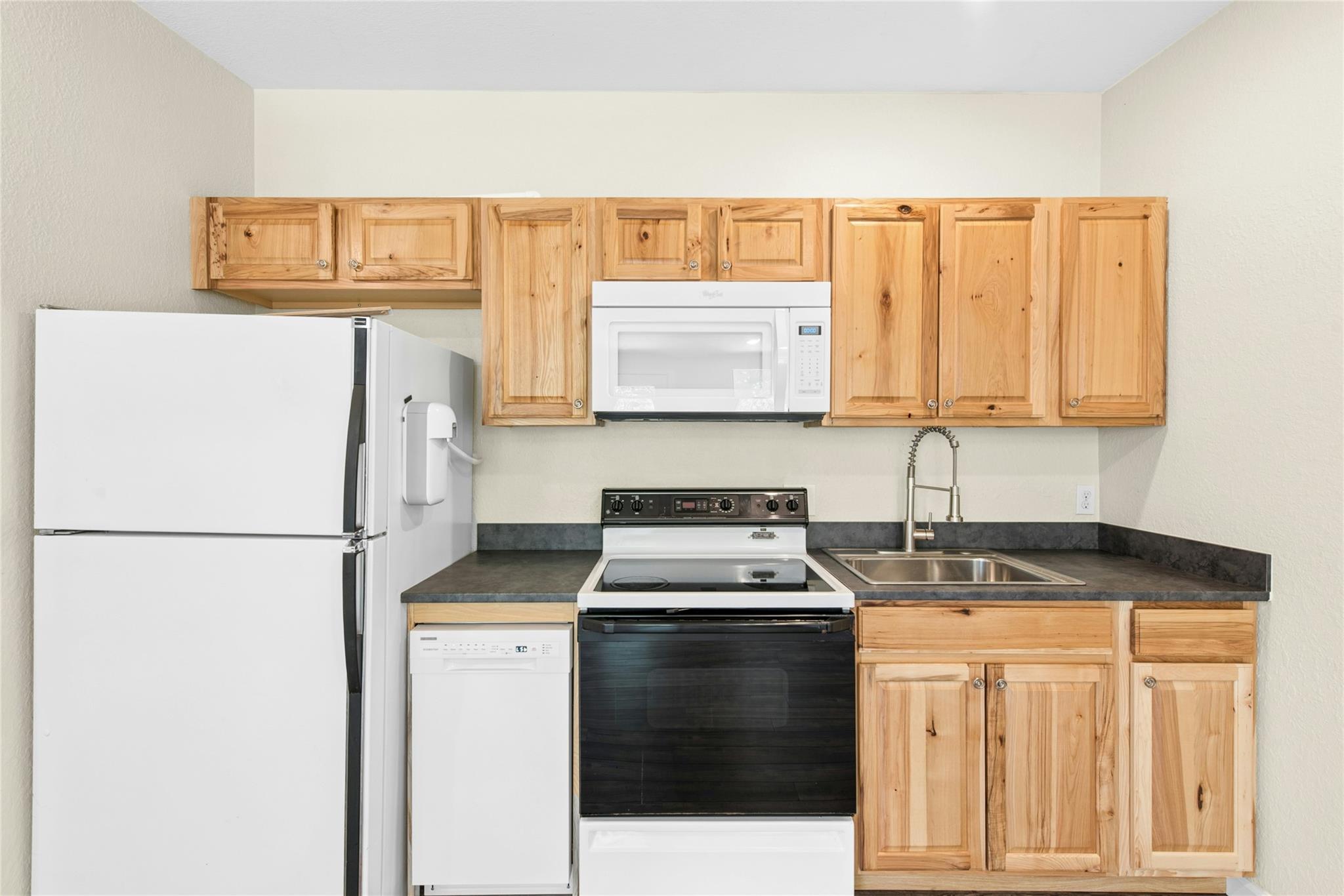 904 Philco Dr #b Property Photo 14