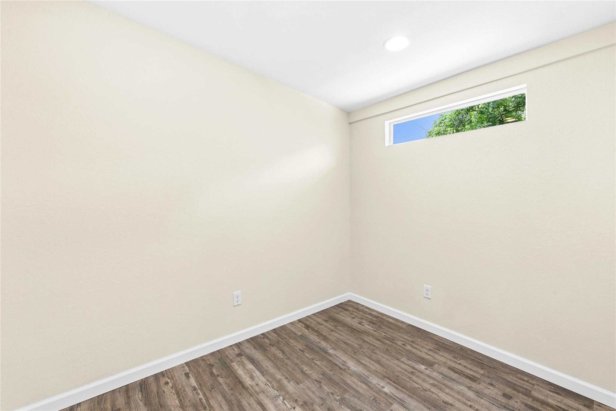 904 Philco Dr #b Property Photo 15