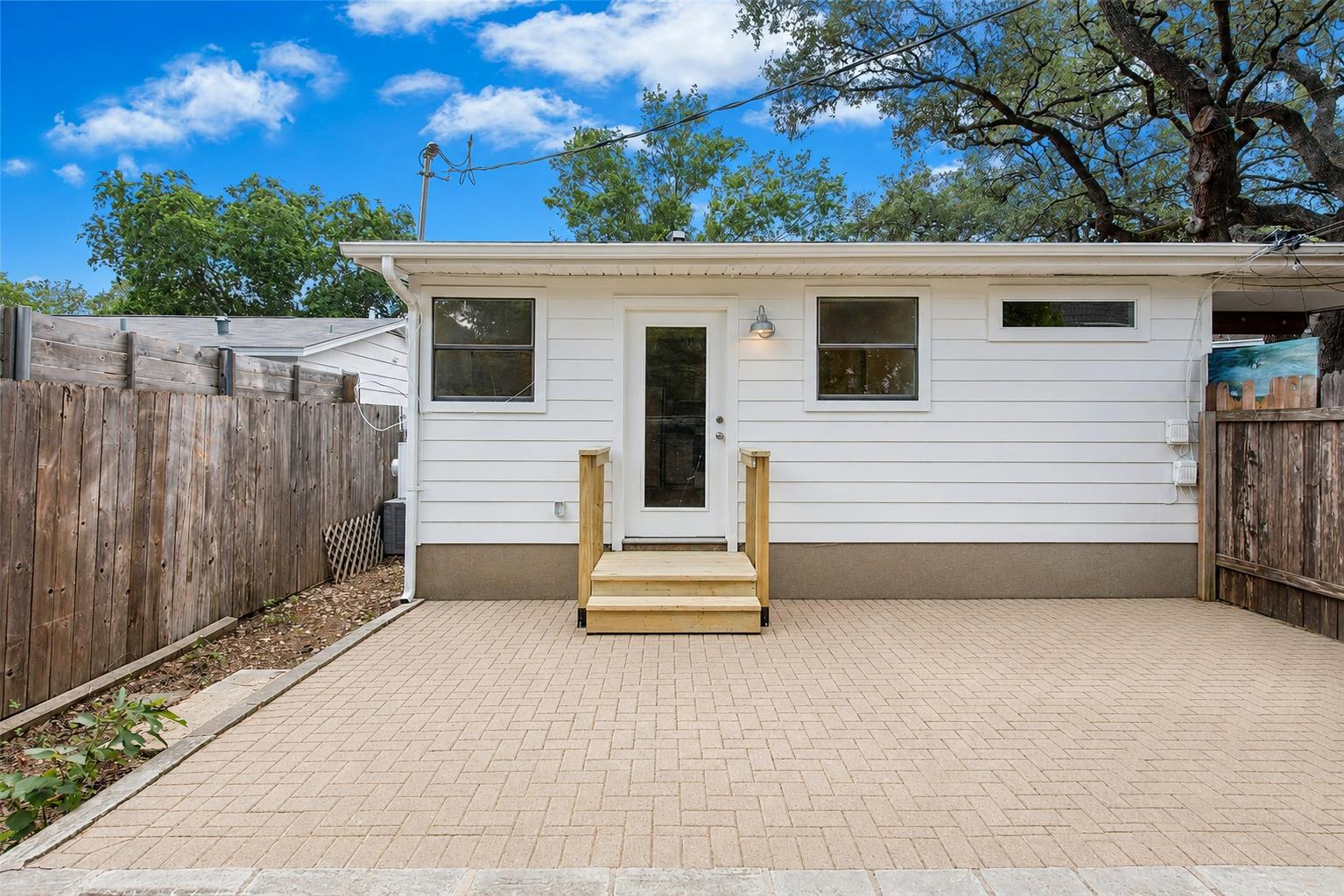 904 Philco Dr #b Property Photo 21