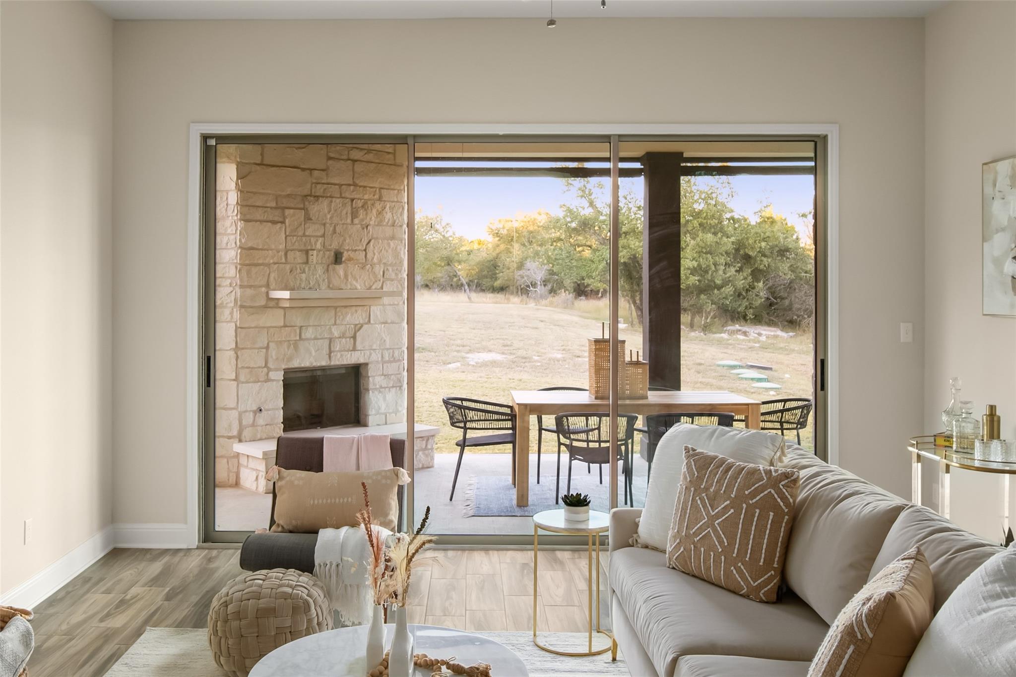 1421 Nature View Loop Property Photo 4