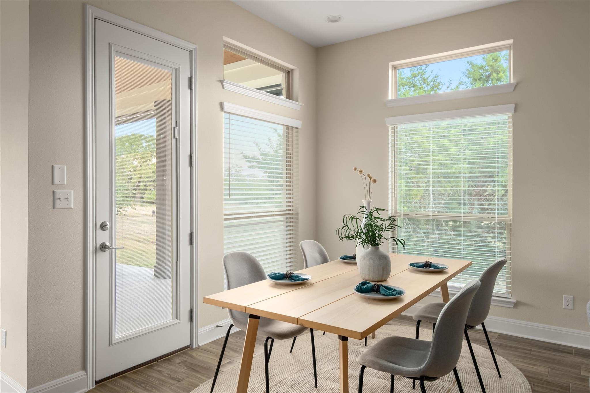 1421 Nature View Loop Property Photo 8
